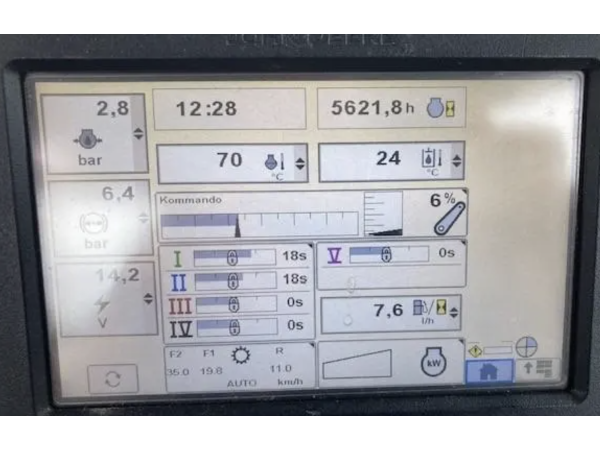 Трактор John Deere 8335 R (2014)