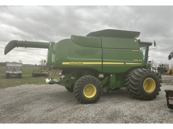 Комбайн John Deere 9770 STS (2010)