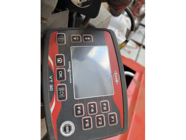 Прес-підбирач Kuhn VB 3160 (2021)