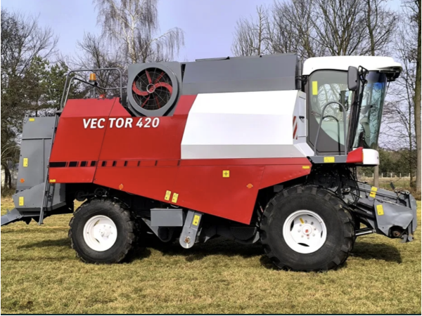 Комбайн Rostselmash Vector 420 (2012)