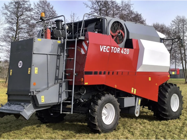 Комбайн Rostselmash Vector 420 (2012)