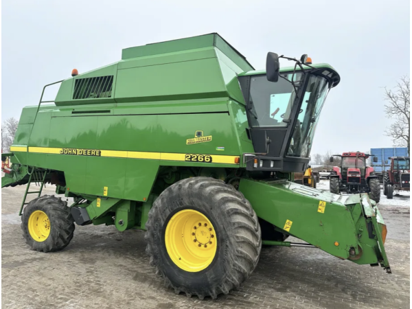 Комбайн John Deere 2266 Hillmaster (1998)