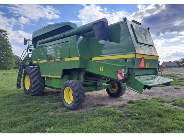 Комбайн John Deere 2064 (1996)