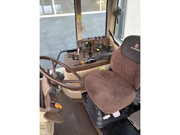 Трактор John Deere 6810 (1999)