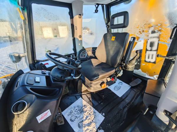 Екскаватор-навантажувач JCB 4CX (2013)