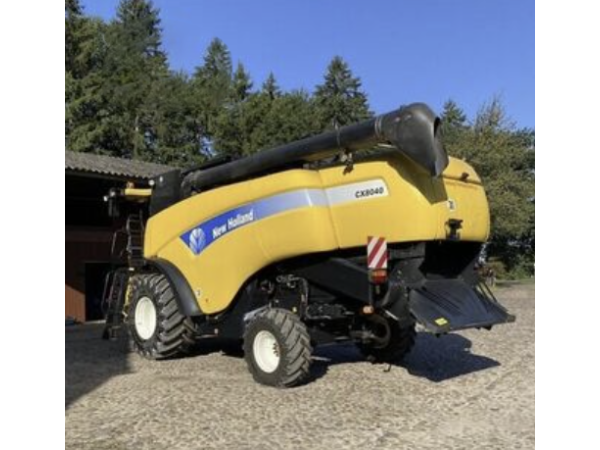 Комбайн New Holland CX 8040 (2010)