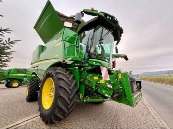Комбайн John Deere S780 (2022)