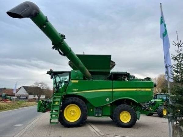 Комбайн John Deere S780 (2022)