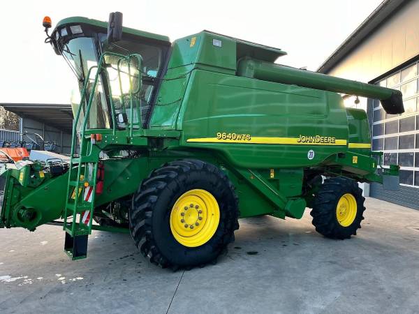 Комбайн John Deere 9640 WTS (2003)