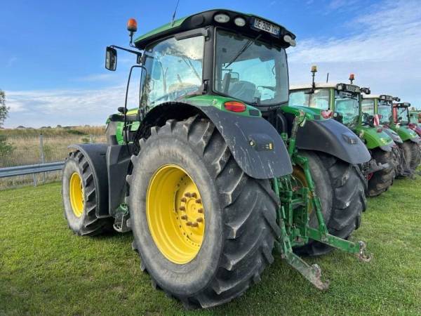 Трактор John Deere 6210R (2014)