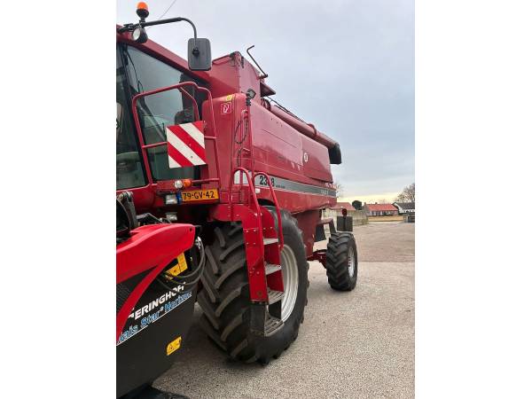 Комбайн Case IH 2388 (2002)