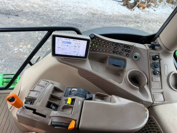 Трактор John Deere 6140R (2013)