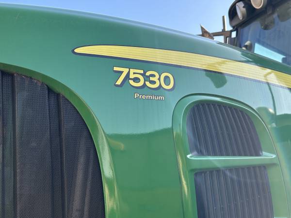 Трактор John Deere 7530 (2008)