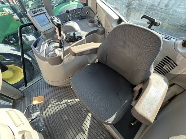 Трактор John Deere 7530 (2008)