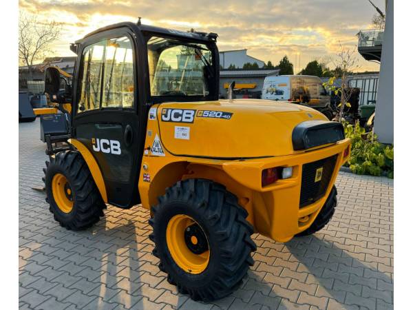 Погрузчик JCB 520-40 (2015)