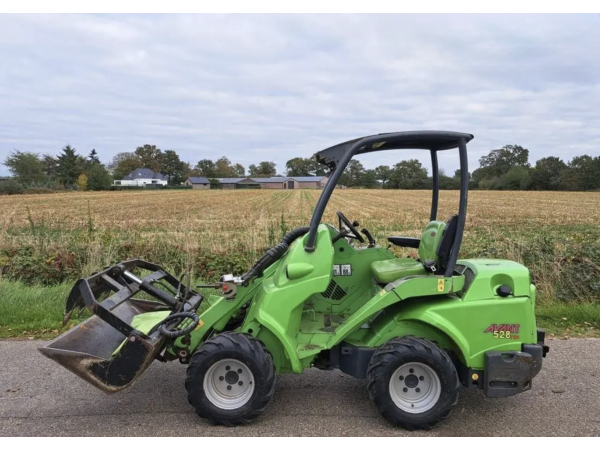 Погрузчик Avant 528TDL (2015)
