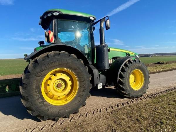 Трактор John Deere 8360R (2014)