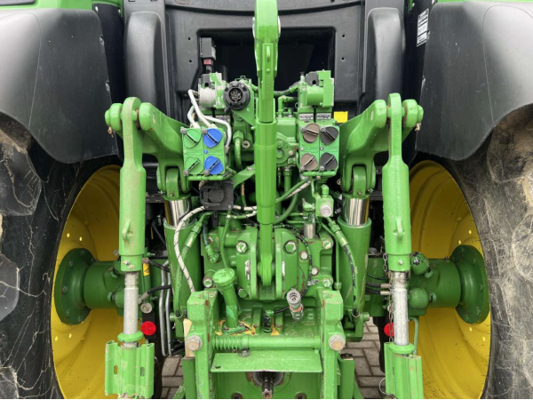 Трактор John Deere 6140 R (2013)