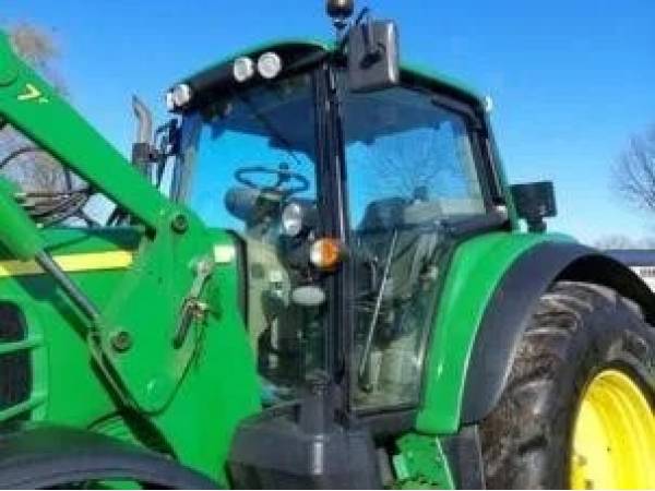 Трактор John Deere 6830 (2011)