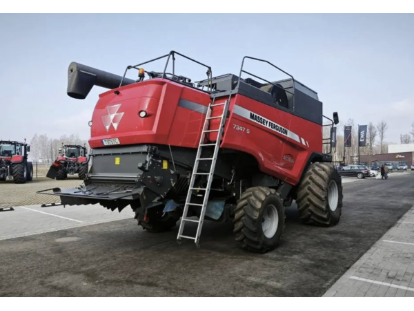 Комбайн Massey Ferguson Activia 7347 S (2015)