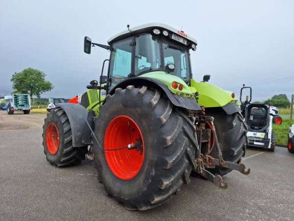 Трактор Claas Axion 850 (2011)