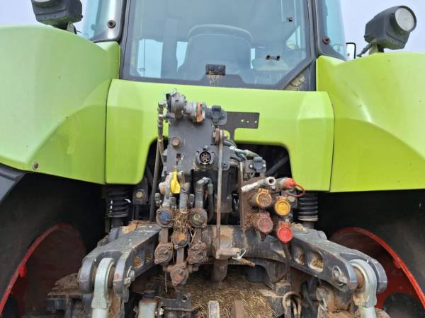 Трактор Claas Axion 850 (2011)