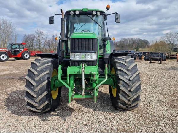 Трактор John Deere 6930 (2010)