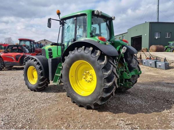 Трактор John Deere 6930 (2010)