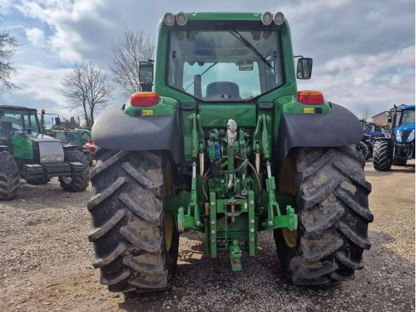 Трактор John Deere 6930 (2010)