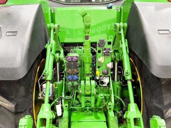 Трактор John Deere 8R 370 (2020)