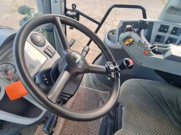 Трактор Claas Axion 810 (2009)