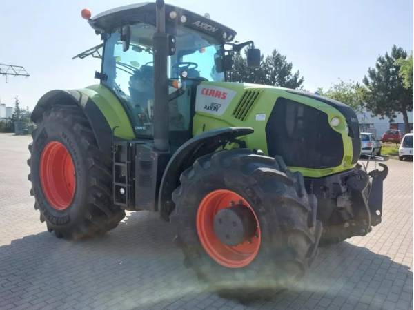 Трактор Claas Axion 850 (2015)