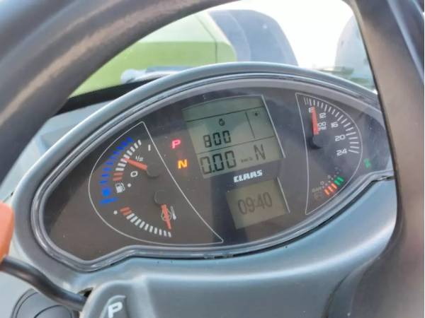 Трактор Claas Axion 850 (2015)