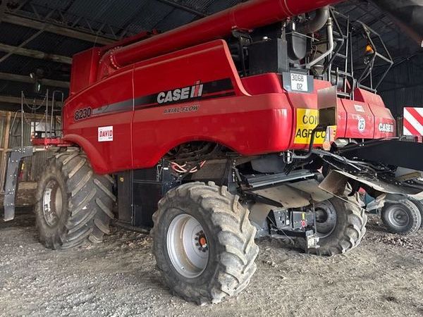 Комбайн Case IH Axial-Flow 8230 (2010)