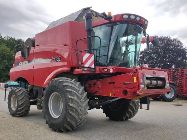 Комбайн Case IH 7120 Axial-Flow (2009)