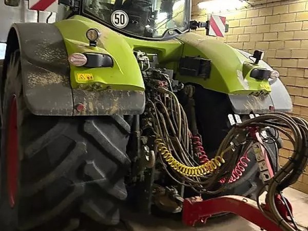 Трактор Claas Axion 920 (2019)