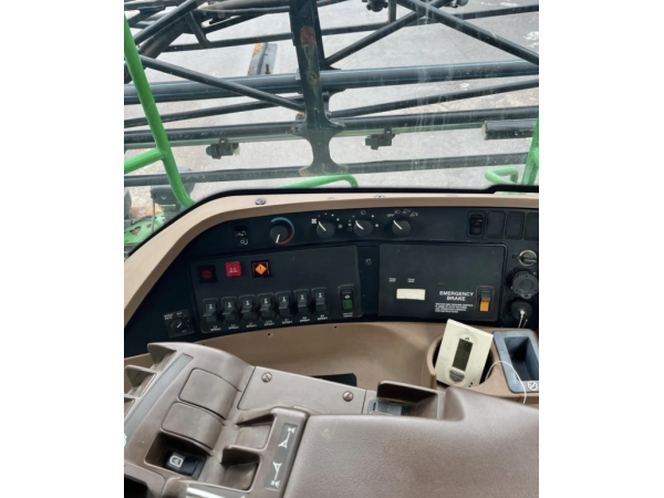 Самохідний обприскувач John Deere 4730 (2009)