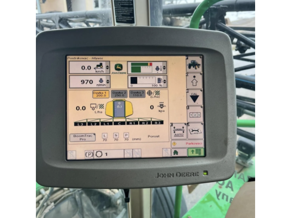 Самохідний обприскувач John Deere 4730 (2009)