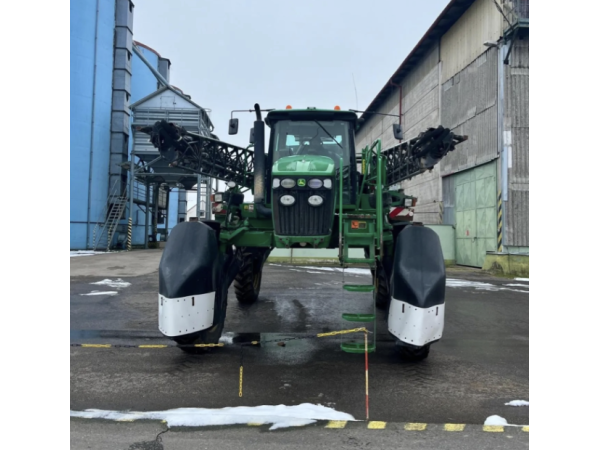 Самохідний обприскувач John Deere 4730 (2009)