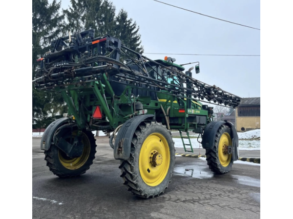 Самохідний обприскувач John Deere 4730 (2009)