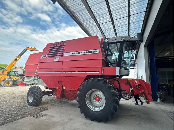 Комбайн Massey Ferguson MF 38 (1996)