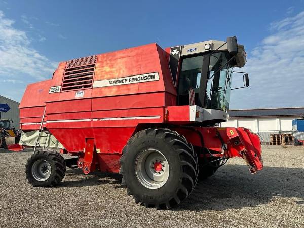 Комбайн Massey Ferguson MF 38 (1996)