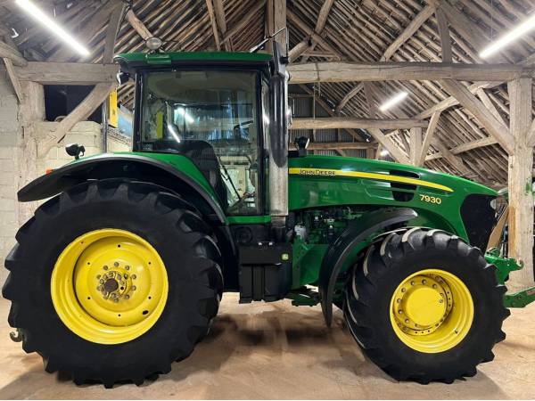 Трактор John Deere 7930 (2008)