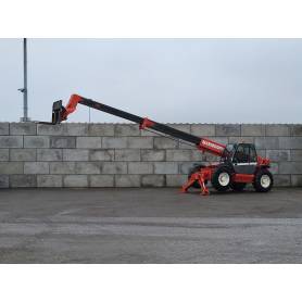 Телескопічний навантажувач Manitou MT 1233 S (2000)