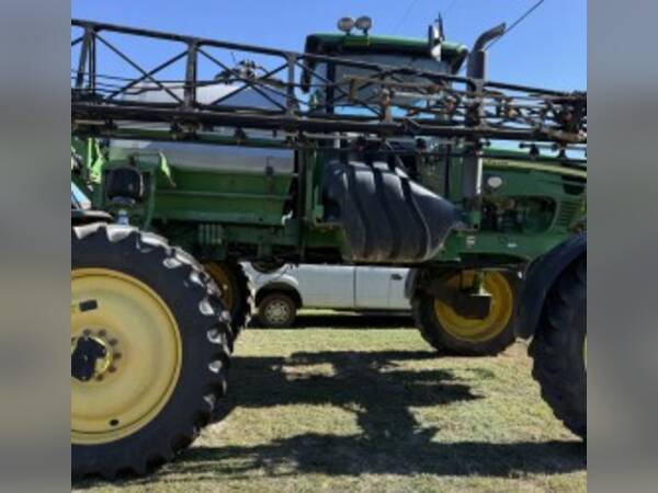 Самохідний обприскувач John Deere 4730 (2012)