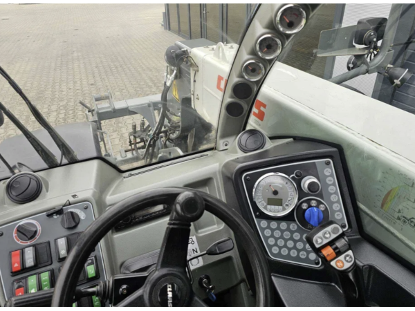 Навантажувач Claas Scorpion 7035 Varipower (2017)