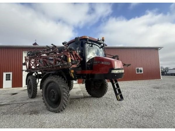 Опрыскиватель Case IH Patriot 3330 (2014)