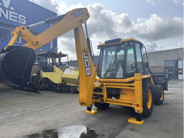 Экскаватор-погрузчик JCB 3CX ECO (2025)