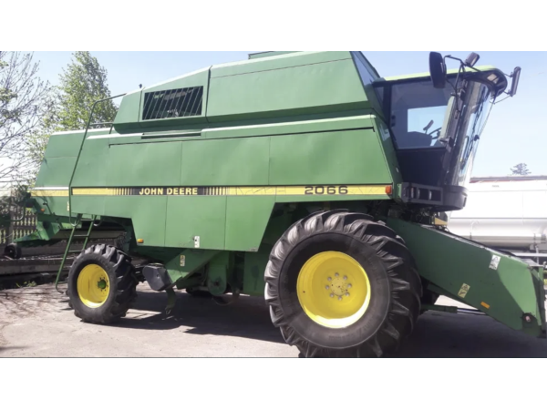 Комбайн John Deere 2066 (1996)