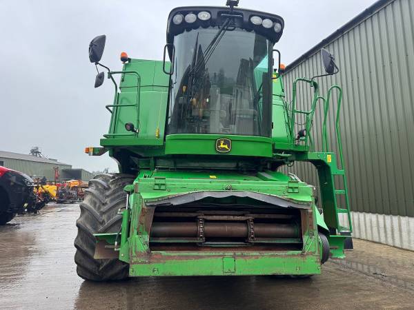Комбайн John Deere T670i Hillmaster (2008)